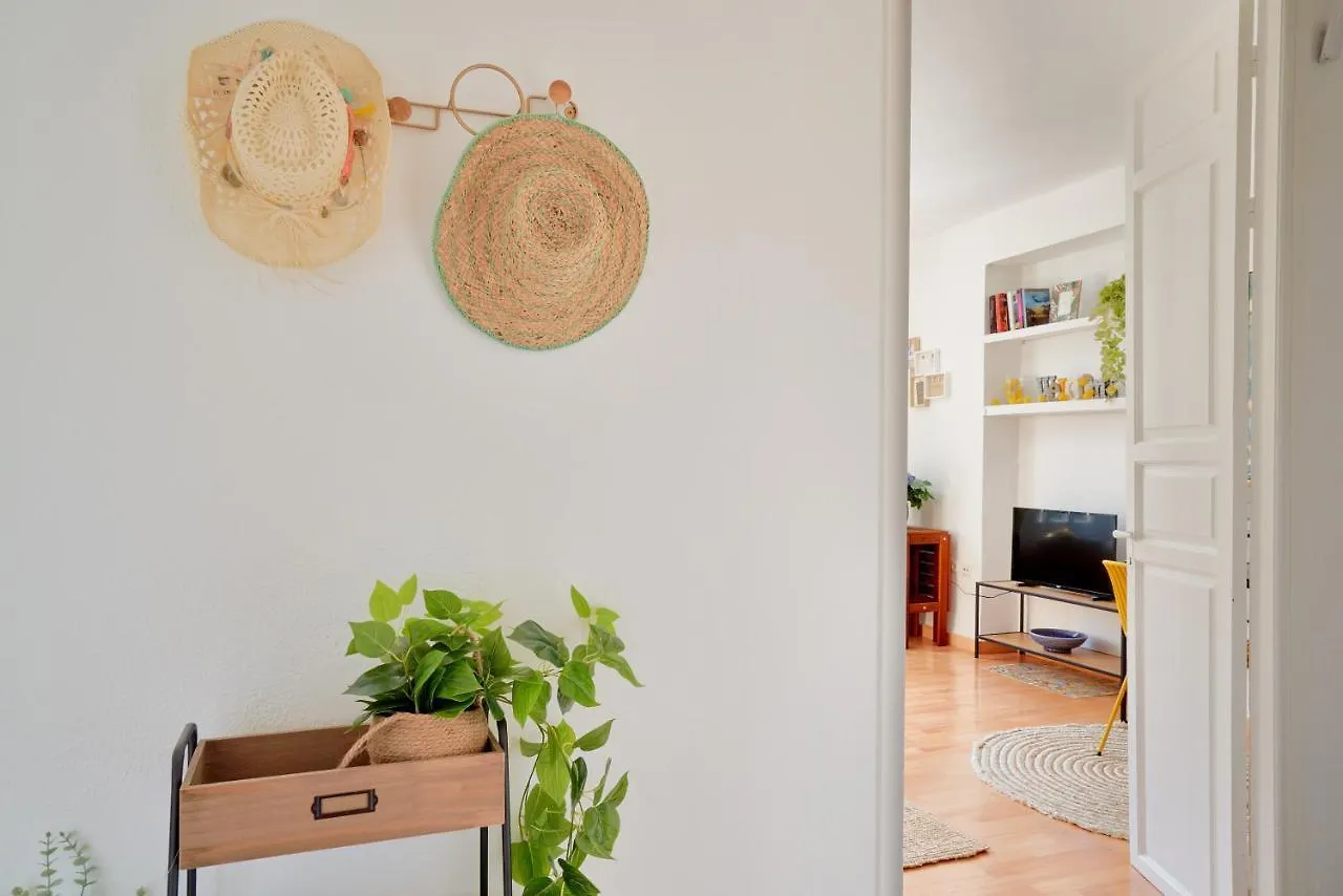 Villa Rosita Suites En Playa De La Malagueta Con Terraza Málaga