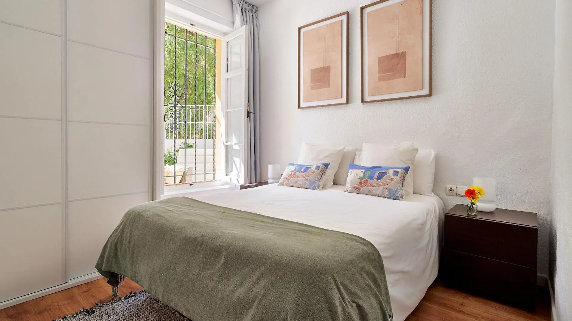 Appartement Villa Rosita Suites En Playa De La Malagueta Con Terraza Málaga